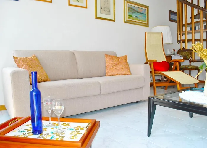 On 2 Levels With Large Terrace Lake View *