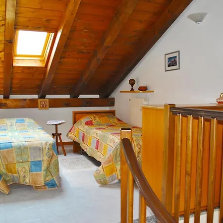 On 2 Levels With Large Terrace Lake View